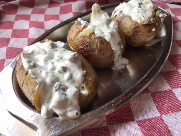 gepofte aardappel met roomkaas