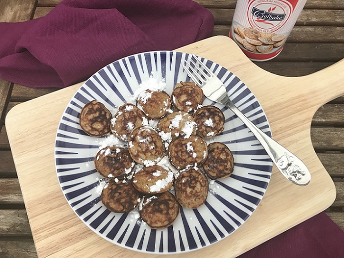 Dutch mini pancakes with banana