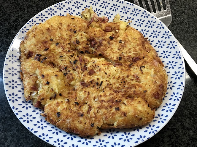 Rösti met spek en kaas, een heerlijk bijgerecht