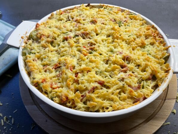Macaroni met ham en kaas