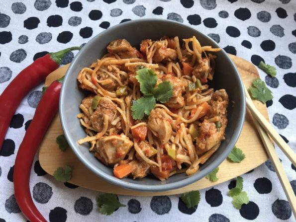 sweet chili kip met noedels