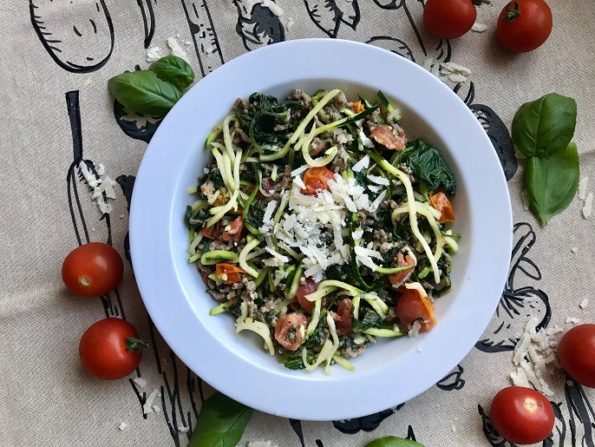 Courgette spaghetti met spinazie