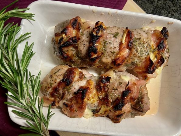 Gevulde varkenshaas met brie en spek
