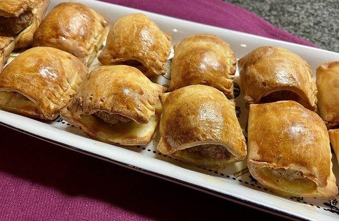 Glutenvrije mini saucijzenbroodjes