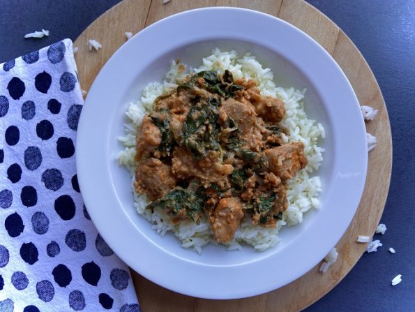 Thaise kipcurry met bloemkool en spinazie