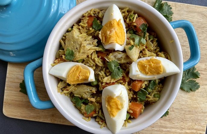 kedgeree met makreel, doperwten en wortel