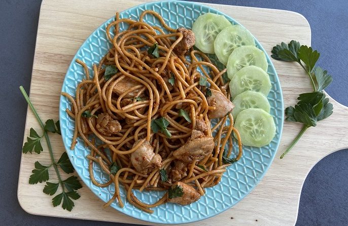 Surinaamse bami met kip