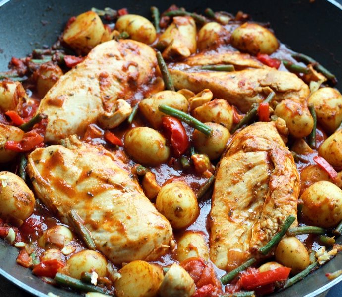 Provençaalse kipschotel met krieltjes en haricots verts