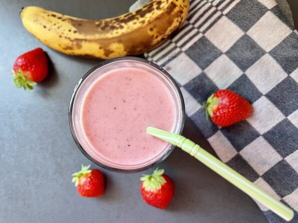 Aardbeien-banaan smoothie