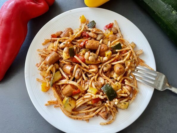 Kinderspaghetti met party knaks