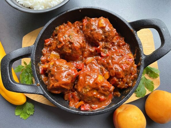 Gehaktballetjes pilav met abrikozen