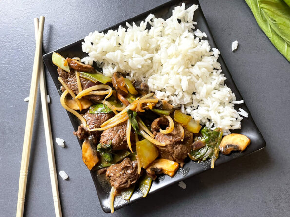 Ossenhaas teriyaki met Oosterse groente en witte rijst