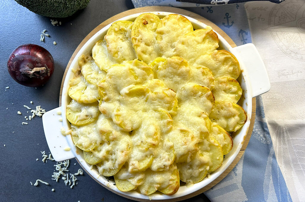 Broccoli-spinazie schotel met gehakt