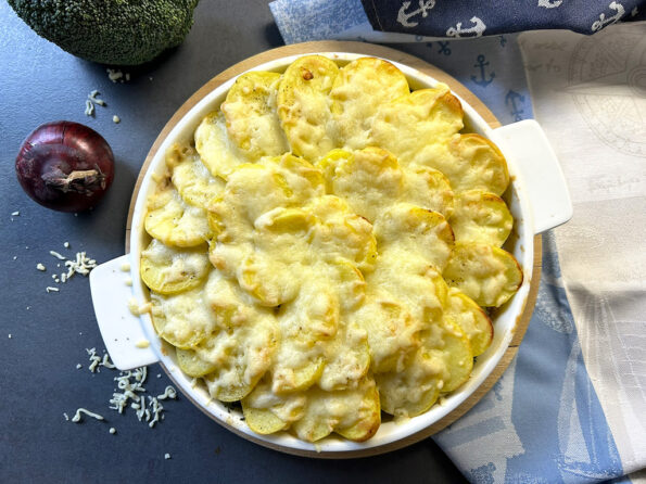 broccoli-spinazie schotel met gehakt
